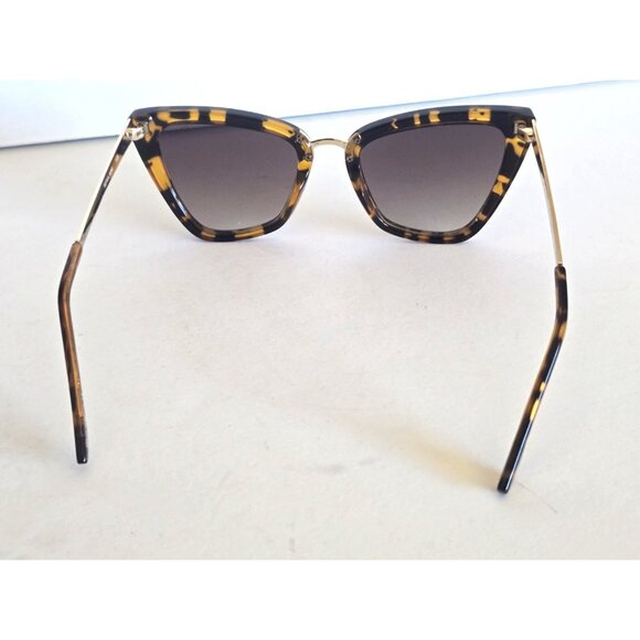 Quay Australia Reina Mini Cat Eye Sunglasses Tortoise Shell Mirrored Womens - Picture 6 of 8